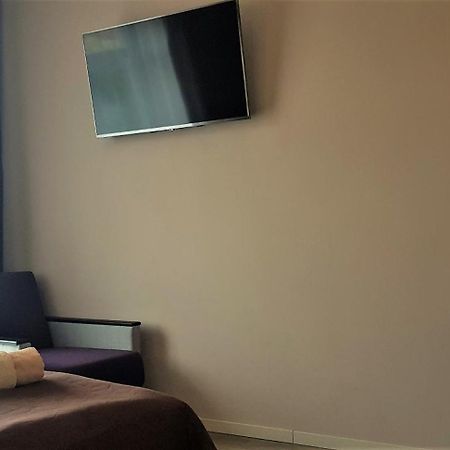 Апартаменти В "Арена Віладж" Polyana  Ngoại thất bức ảnh